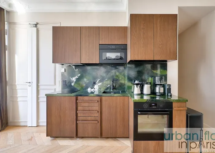 141 - Beautiful Flat Triangle D Or Champs Elysees