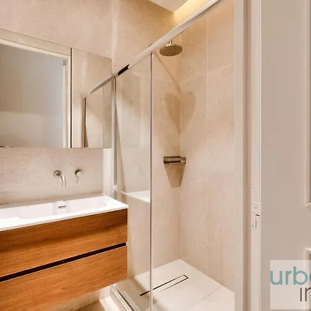 141 - Beautiful Flat Triangle D Or Champs Elysees