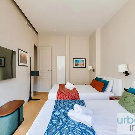 Daire 141 - Beautiful Flat Triangle D Or Champs Elysees *