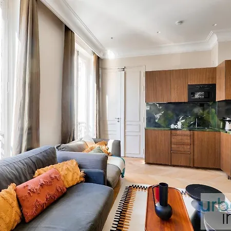 141 - Beautiful Flat Triangle D Or Champs Elysees *