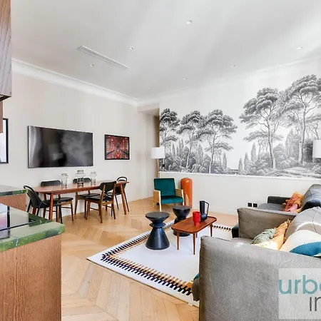 141 - Beautiful Flat Triangle D Or Champs Elysees Paris