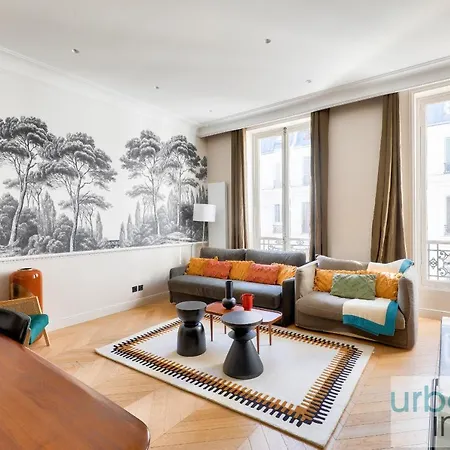 Daire 141 - Beautiful Flat Triangle D Or Champs Elysees *