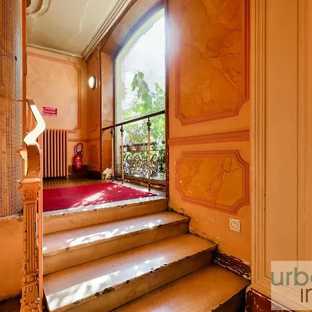 141 - Beautiful Flat Triangle D Or Champs Elysees Appartement