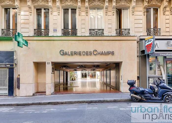 Lejlighed 141 - Beautiful Flat Triangle D Or Champs Elysees Paris