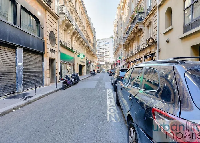 141 - Beautiful Flat Triangle D Or Champs Elysees